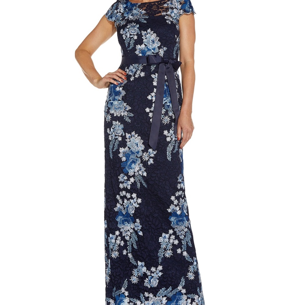 Elegant Floral Lace Maxi Dress - Blue